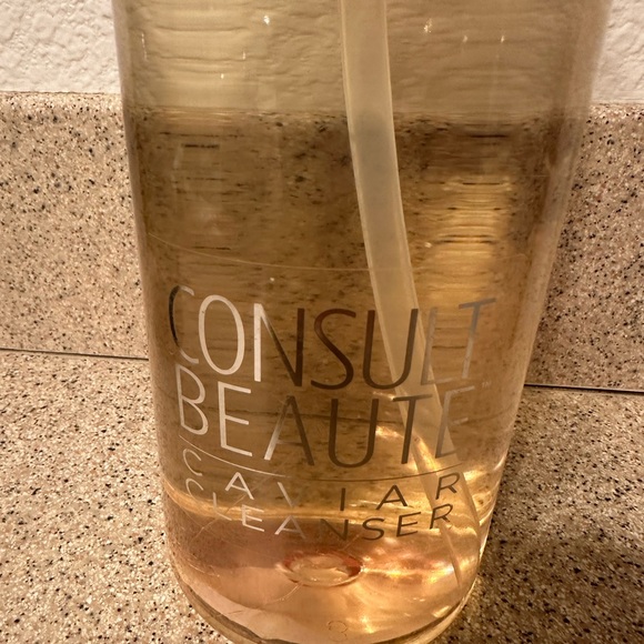 Consult Beuty Cavier cleanser - Picture 2 of 3